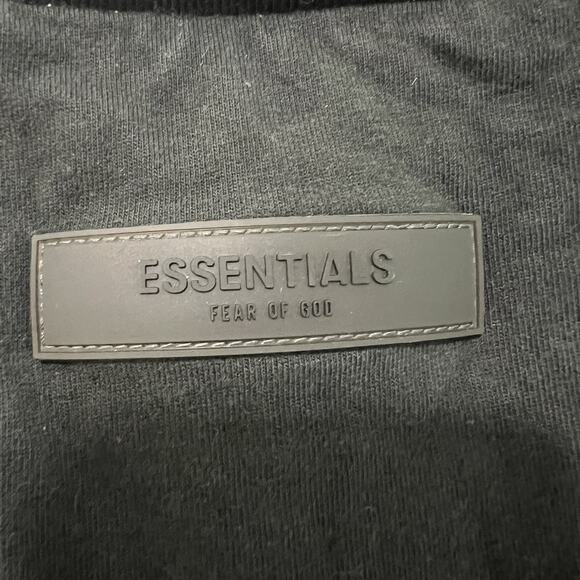 Fear Of God Essentials Men T-Shirt Black Size M Stretch Short Sleeve Cotton - Picture 9 of 9